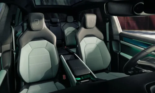 Photo: Porsche Porsche Cayenne S Electric