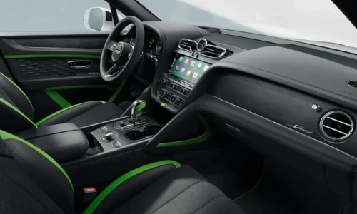 Photo: Bentley Range Rover Sport SV vs Bentley Bentayga Speed