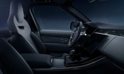 Photo: Range Rover Range Rover Sport SV vs Bentley Bentayga Speed