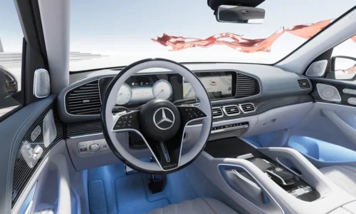 Photo: Mercedes Rolls-Royce Cullinan Series II vs. Mercedes-Maybach GLS 600