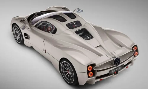 Photo: Pagani Inside the Pagani Utopia’s AMG V12: Why It Rejects Hybrid Power?