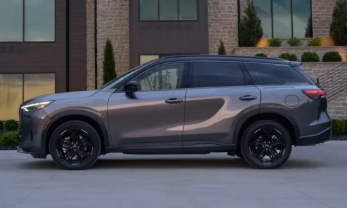 Photo: Infiniti Is the 2026 Infiniti QX60 the Best Family Luxury SUV