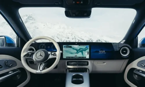 Photo: Mercedes Too Big for Compact, Too Small for Luxury? Where the Mercedes-Benz GLB Fits in 2027