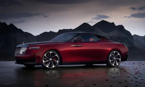 Photo: Rolls-Royce Why the Rolls-Royce La Rose Noire Droptail Costs More Than a Private Jet